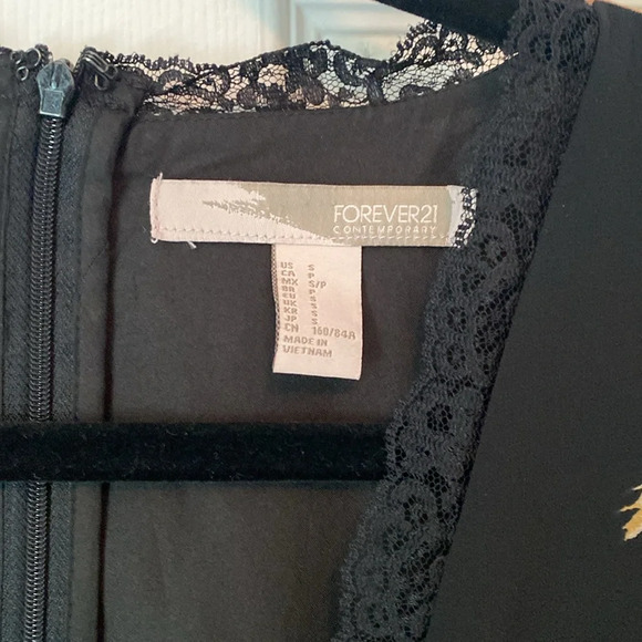 Forever 21 Floral Lace Babydoll Mini Dress - Picture 5 of 9